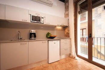 Borne Decimononico 4* Barcellona